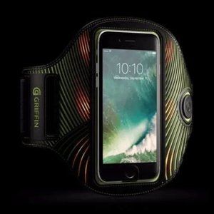 Griffin Light Runner Arm Band for Smartphones up to 5.5" - Black